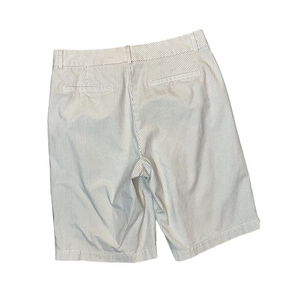 Dockers Womens Ideal Fit 10' Striped Chino Bermuda Shorts Size 6 White Navy Stri - Picture 2 of 3